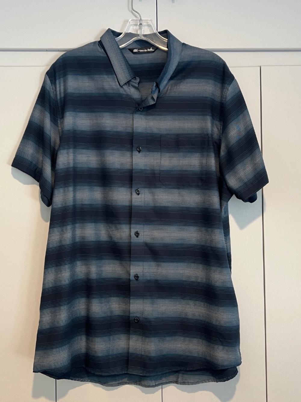 Travis Mathew Total Eclipse Blue Striped Button Down Short Sleeve Shirt L